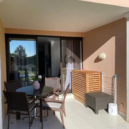 Appt Golfe De Saint-tropez Proche De La Climatise Grimaud