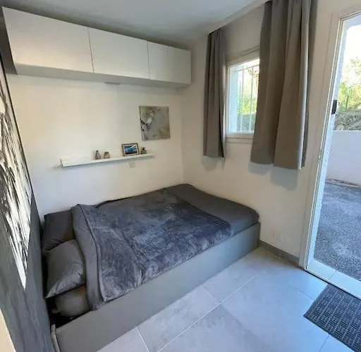 Appt Golfe De Saint-tropez Proche De La Climatise Apartment