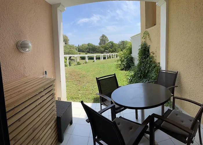 Appt Golfe De Saint-tropez Proche De La Climatise Apartment *